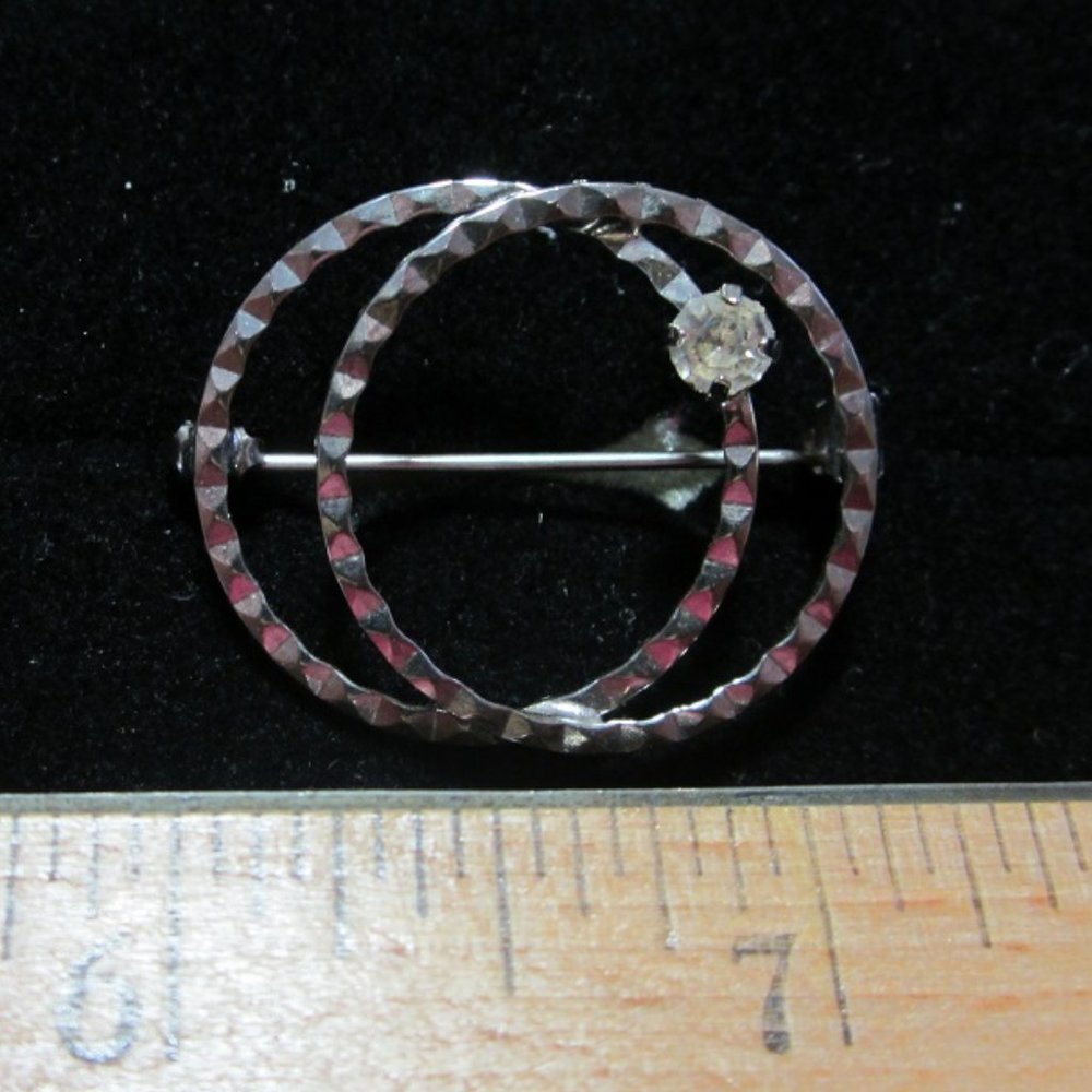 VINTAGE Rhinestone Double Circle Brooch